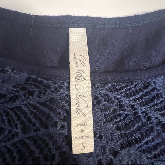 Leo & Nicole Navy Lace Blouse - Picture 3 of 8